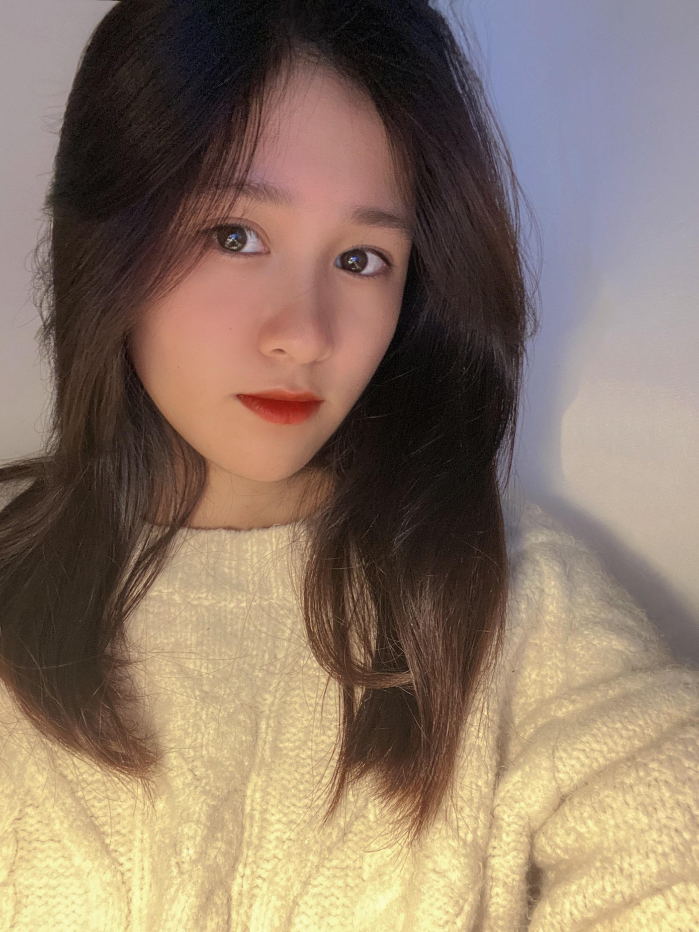 Dư Hồng Nhung - sinh viên năm nhất trường Đại học Tài chính và Ngân hàng Hà Nội.