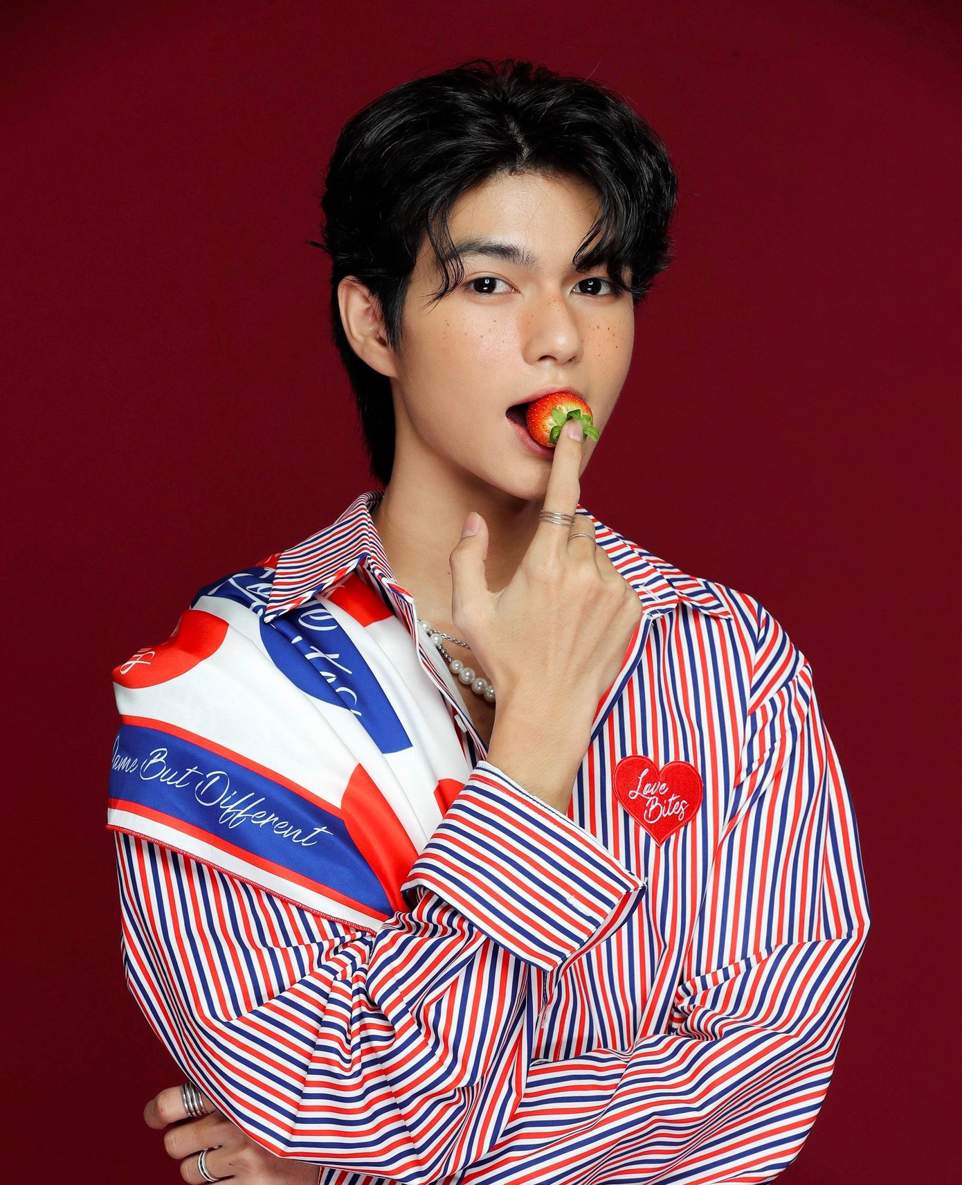 Sở hữu gương mặt điện ảnh, thần thái, cùng ngoại hình cuốn hút, Tuấn Anh còn sở hữu nhiều yếu tố được đánh giá là “nhân tố mới” của Vbiz.