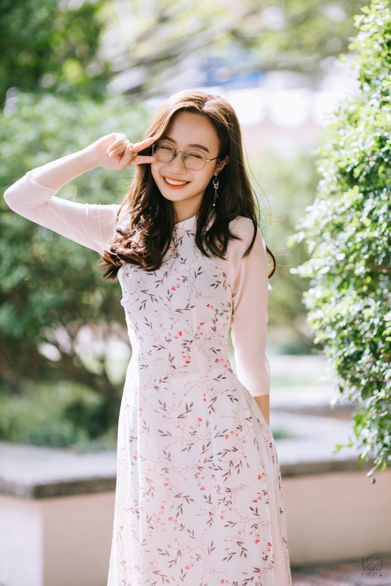 Bắt đầu công việc với không ít những khó khăn nhưng Phương Thảo đều quyết tâm, nỗ lực vượt qua những rào cản đó. Bắt đầu công việc với không ít những khó khăn nhưng Phương Thảo đều quyết tâm, nỗ lực vượt qua những rào cản đó.