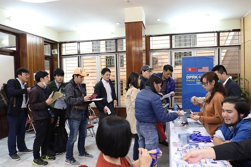 Đoàn xe của Chủ tịch Kim Jong Un về đến khách sạn Melia ảnh 75