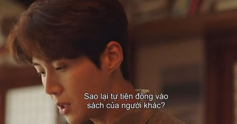 Doo Sik bỗng nổi giận chỉ vì Hye Jin phát hiện ra tấm ảnh kẹp trong cuốn sách