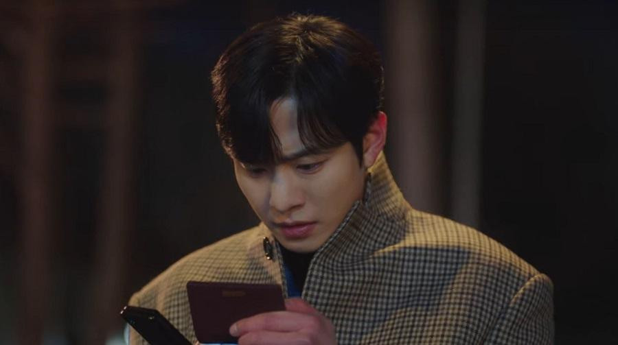 Anh đã vô cùng tức giận. Anh đã vô cùng tức giận.