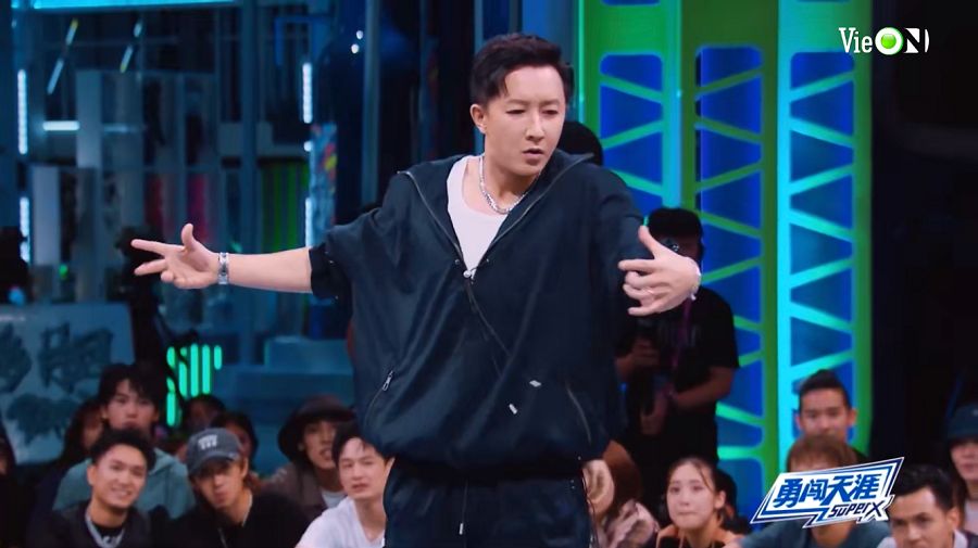 Hàn Canh cũng có phần trình diễn thu hút Hàn Canh cũng có phần trình diễn thu hút