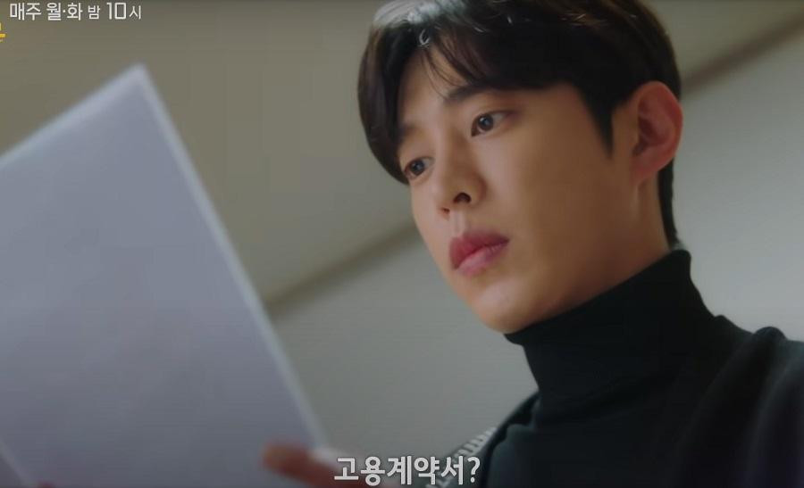 Min Woo phát hiện hợp đồng hẹn hò của Shin Ha Ri.