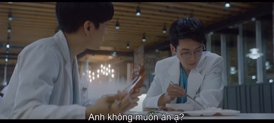 Nổi tiếng là "thánh ăn" mà bây giờ Jun Wan chẳng buồn động đũa.