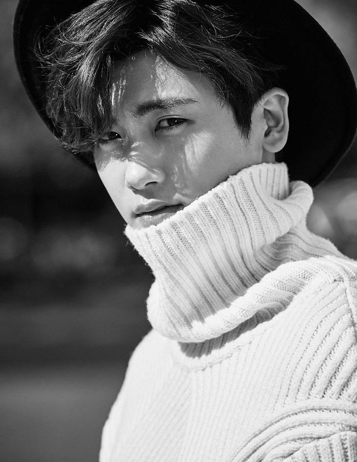 Nam diễn viên Park Hyung Sik được mời vào dự án &quot;Thanh Trâm Hành&quot; remake cũng phải hoãn lại lịch trình ghi hình và tham gia phim khác.