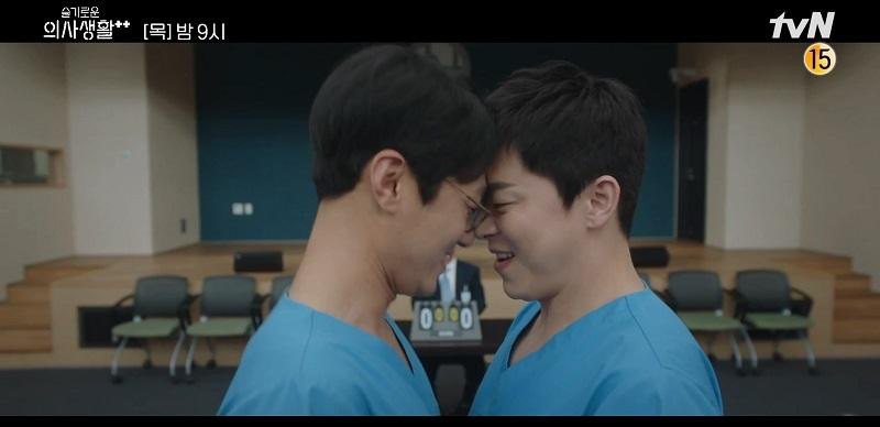 Những trận đấu đối đầu cực căng... Những trận đấu đối đầu cực căng...