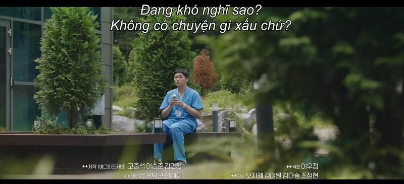 Seok Hyung bắt đầu có những biểu hiện ngẩn ngơ mỗi khi nghĩ đến Chu Min Ha. Seok Hyung bắt đầu có những biểu hiện ngẩn ngơ mỗi khi nghĩ đến Chu Min Ha.