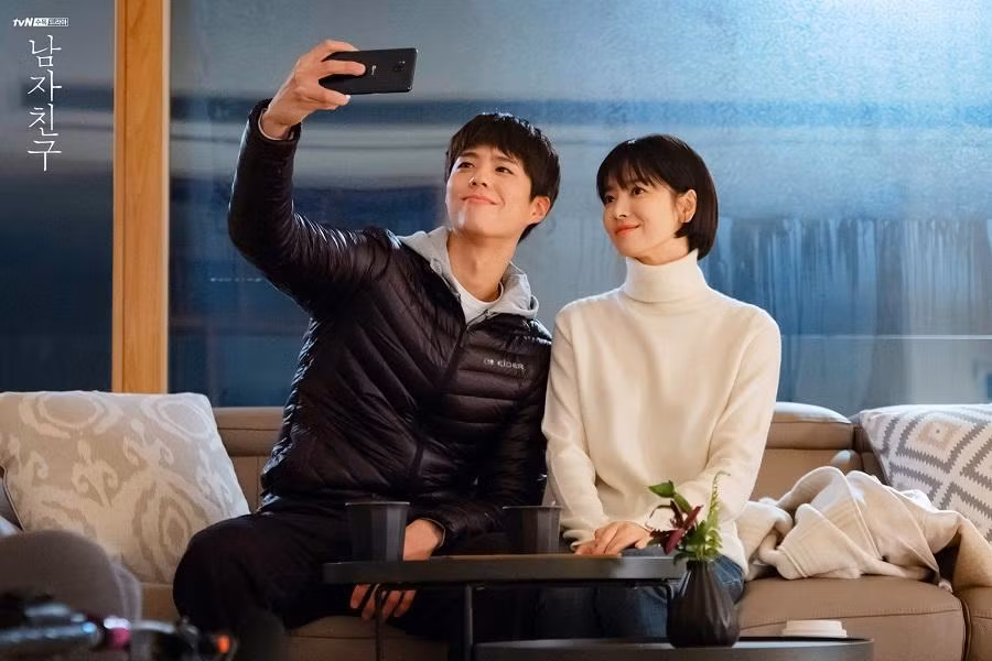 Song Hye Kyo và Park Bo Geum trong "Encounter".