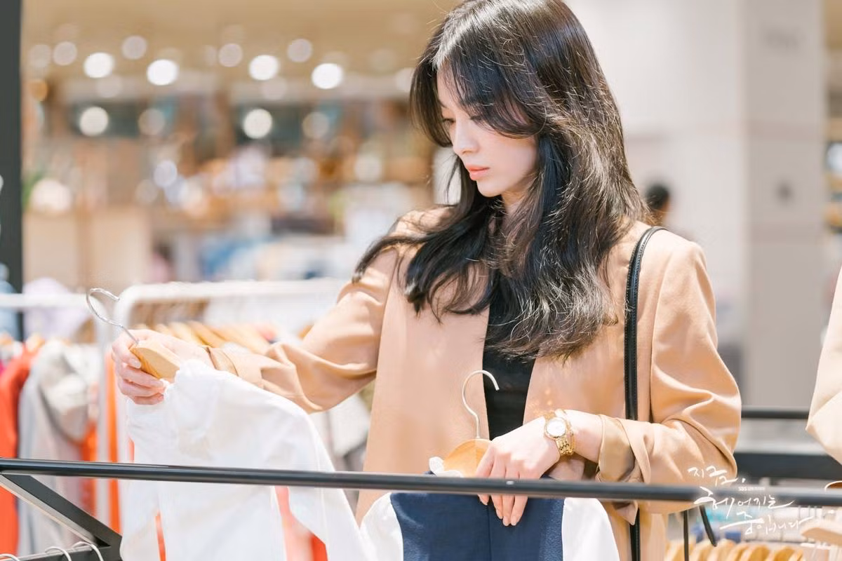 Song Hye Kyo không được đánh giá cao trong lần trở lại này, mà còn có dấu hiệu "hết thời".