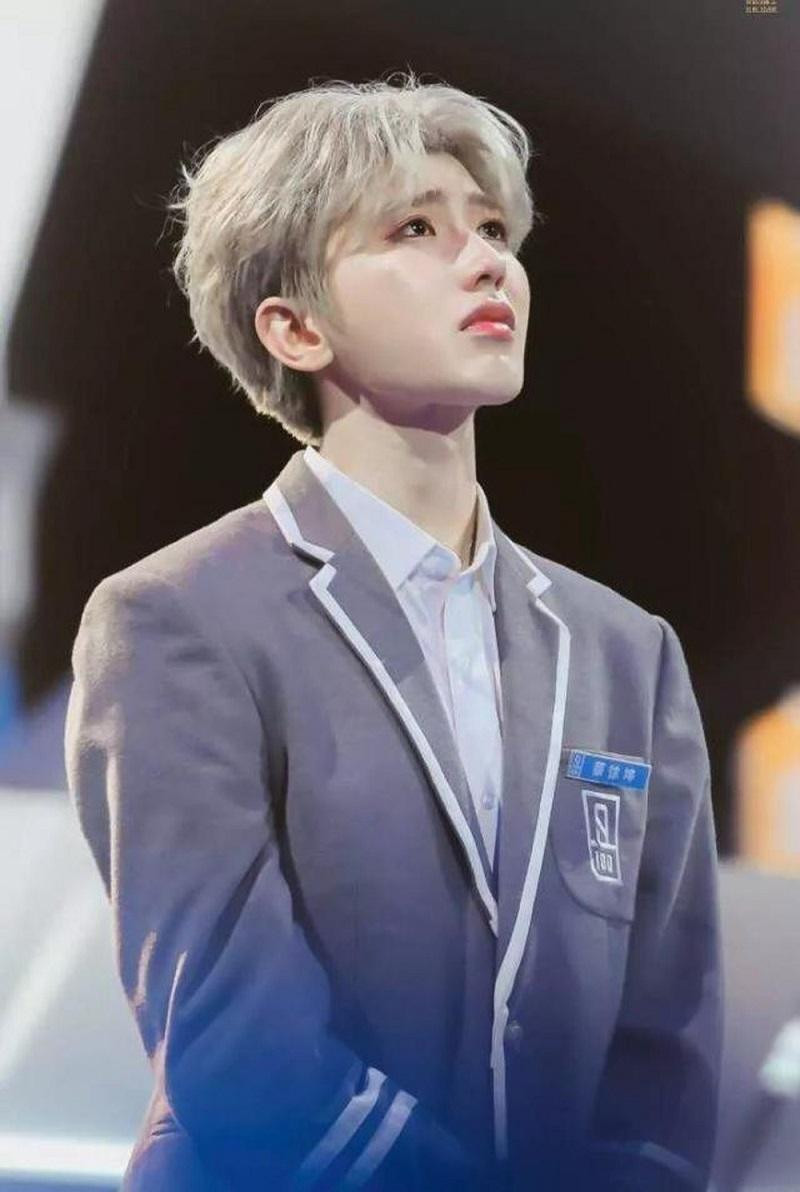Thái Từ Khôn là một trong những ngôi sao vụt sáng sau chương trình &quot;Idol Producer&quot;.