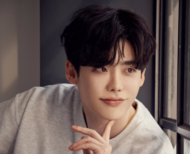 "Decibel" là dự án điện ảnh đầu tiên sau khi Lee Jong Suk xuất ngũ "Decibel" là dự án điện ảnh đầu tiên sau khi Lee Jong Suk xuất ngũ