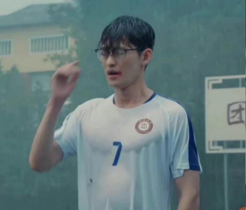 Nhan sắc tuột hạng của Trương Hàn trong bộ phim "Các Quý Ông Khu Đông Bát" đang lên sóng. Nhan sắc tuột hạng của Trương Hàn trong bộ phim "Các Quý Ông Khu Đông Bát" đang lên sóng.