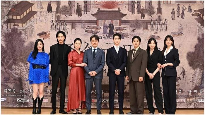 Dàn cast phim &quot;Pháp Sư Trừ Tà Triều Tiên&quot;.