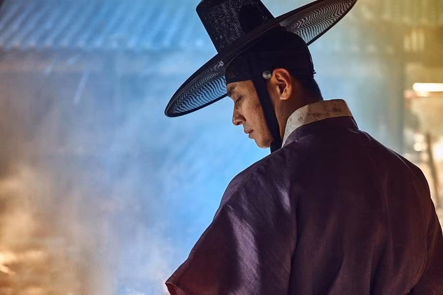 Lee Chang (Joo Ji Hoon).