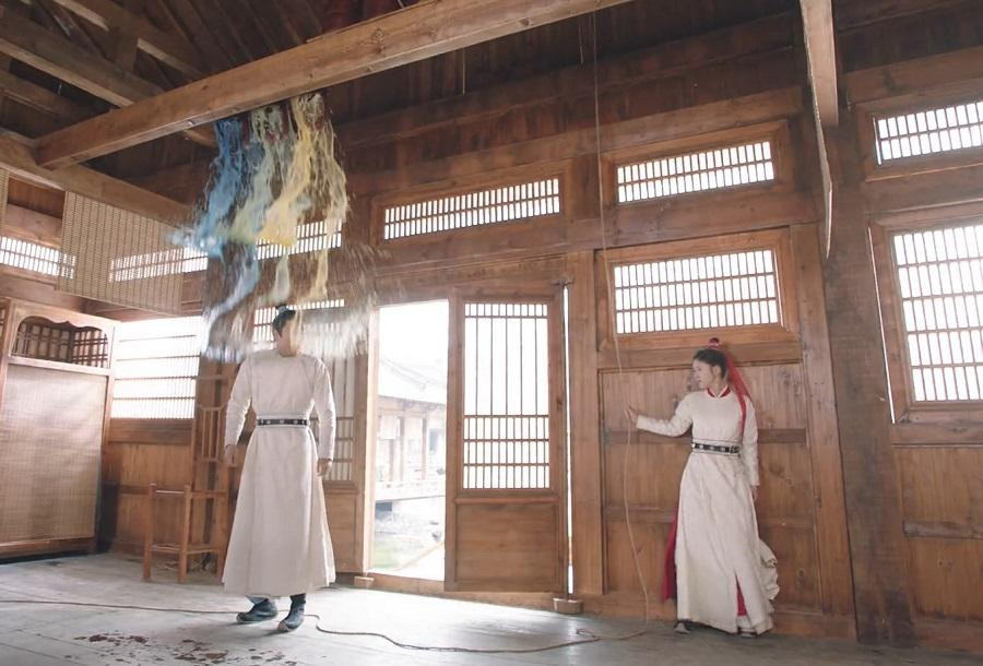 Dù là nữ nhi, nhưng Tang Kỳ không dễ bị bắt nạt.