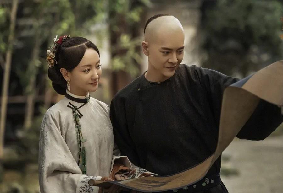 Từ Hải Kiều trong vai Nhậm Tuyết Đường. Từ Hải Kiều trong vai Nhậm Tuyết Đường.