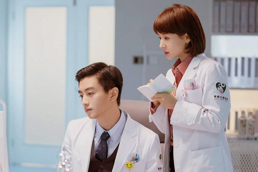 Bác sĩ nhi khoa tài ba sẽ phát sóng lúc 17h thứ 2 - thứ 6 trên kênh HTV7 từ ngày 21/5 tới đây. Bác sĩ nhi khoa tài ba sẽ phát sóng lúc 17h thứ 2 - thứ 6 trên kênh HTV7 từ ngày 21/5 tới đây.