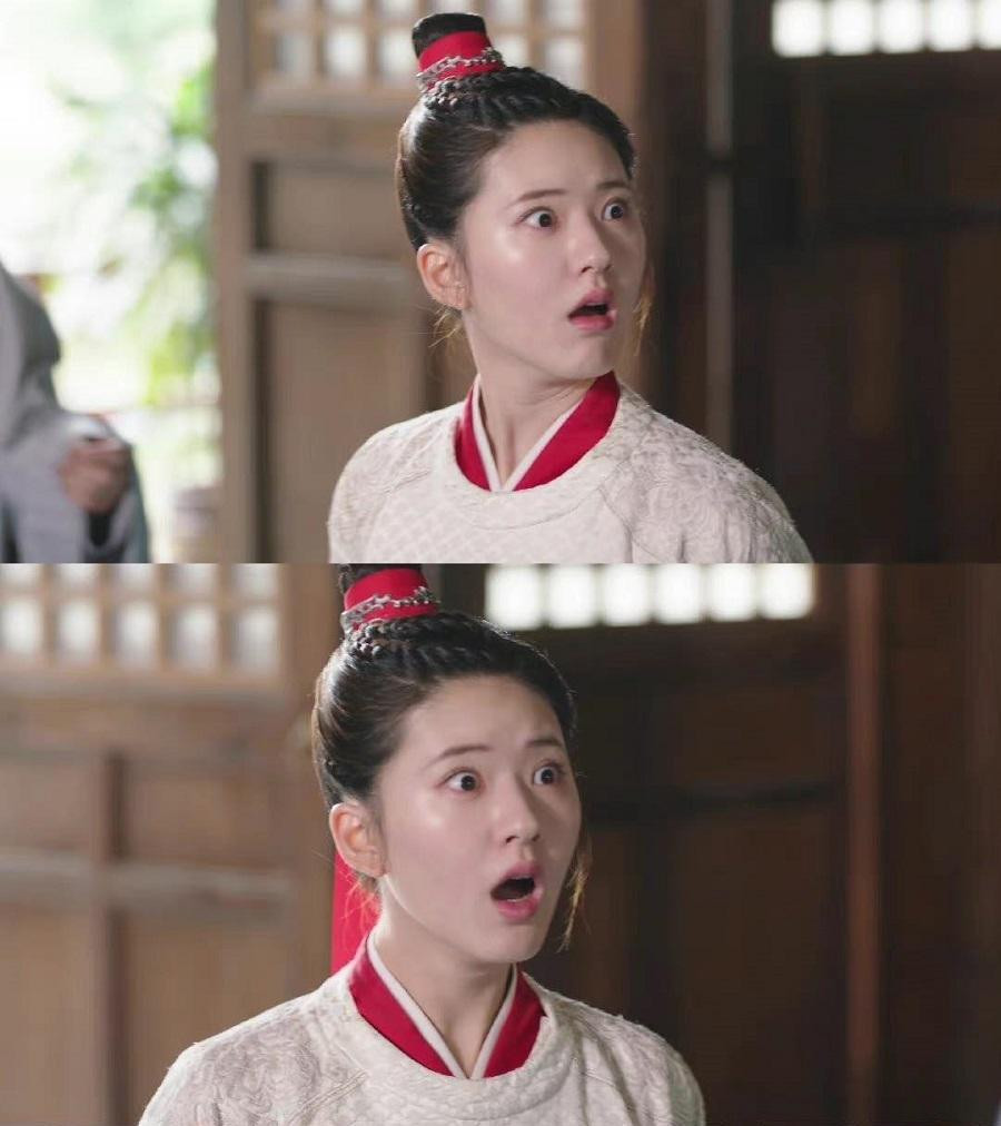 Diễn xuất có phần quá lố của Triệu Lộ Tư khiến khán giả phê bình không ngớt. Diễn xuất có phần quá lố của Triệu Lộ Tư khiến khán giả phê bình không ngớt.