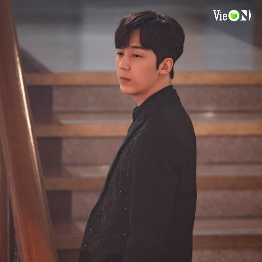 Yong Jong Hoon cũng góp mặt trong show truyền hình cùng Uhm Ki Joon và Bong Tae Gyu.