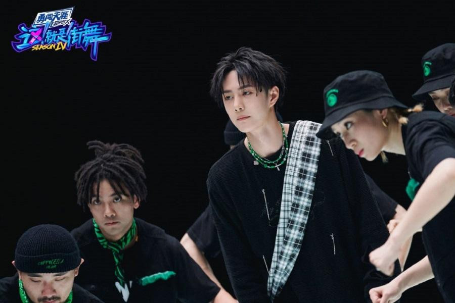 Đội trưởng Vương Nhất Bác. Đội trưởng Vương Nhất Bác.