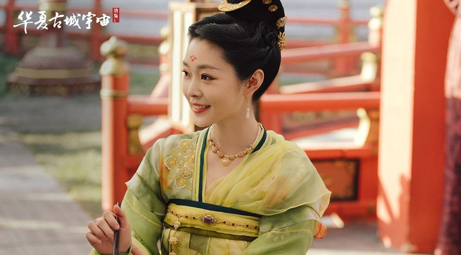 Liễu Nhiên do Tống Dật đảm nhận là một cô nàng đơn thuần, thông minh lanh lợi và chỉ biết có mỗi tướng công Bách Lý Hoằng Nghị. Liễu Nhiên do Tống Dật đảm nhận là một cô nàng đơn thuần, thông minh lanh lợi và chỉ biết có mỗi tướng công Bách Lý Hoằng Nghị.