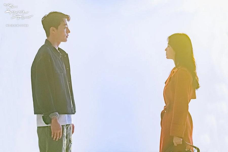 Giữa Young Eun và Jae Guk có mối liên kết chính là Yoon Soo Wan. Giữa Young Eun và Jae Guk có mối liên kết chính là Yoon Soo Wan.