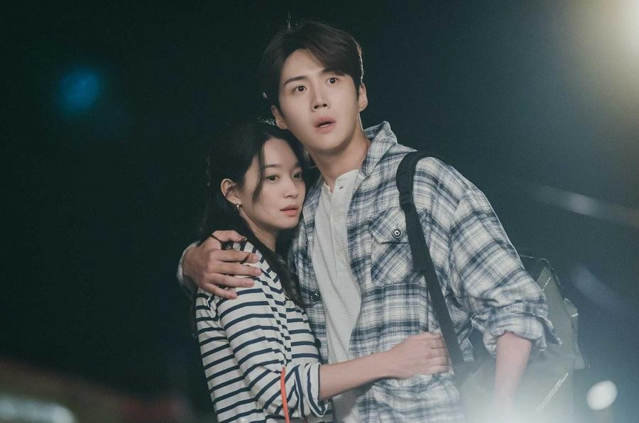 Nhưng có vẻ như Hye Jin đã lựa chọn Doo Sik Nhưng có vẻ như Hye Jin đã lựa chọn Doo Sik