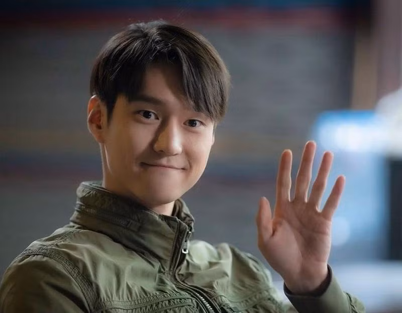 Go Kyung Pyo sẽ có một vai cameo trong "My Roommate Is A Gumiho" Go Kyung Pyo sẽ có một vai cameo trong "My Roommate Is A Gumiho"