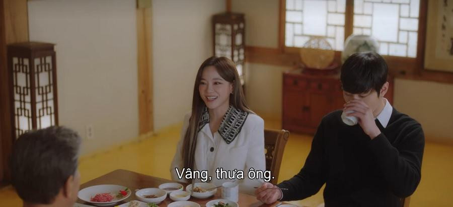 Vì Kang Tae Moo cũng chỉ muốn đối phó với ông nội của mình.