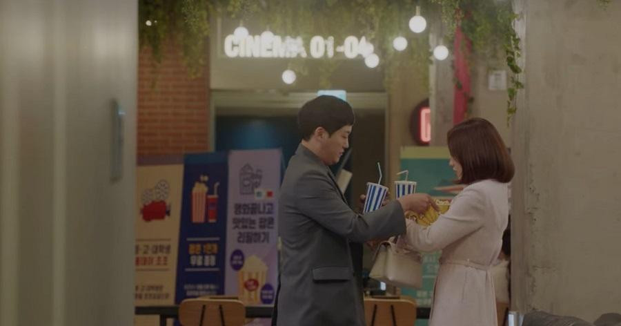 Cặp đôi lần đầu hẹn hò. Cặp đôi lần đầu hẹn hò.