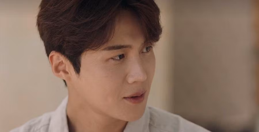 Theo lời của Mi Seon thì "bàn thạch của Hong Doo Sik đang trụ vững, nay lại có tảng đá Sung Hyun lăn vào".. Doo Sik nay đã có đối thủ rồi nhé!