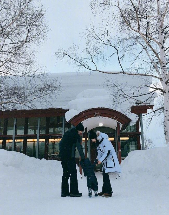 Cặp đôi đã từng thường xuyên cập nhật cuộc sống hạnh phúc.