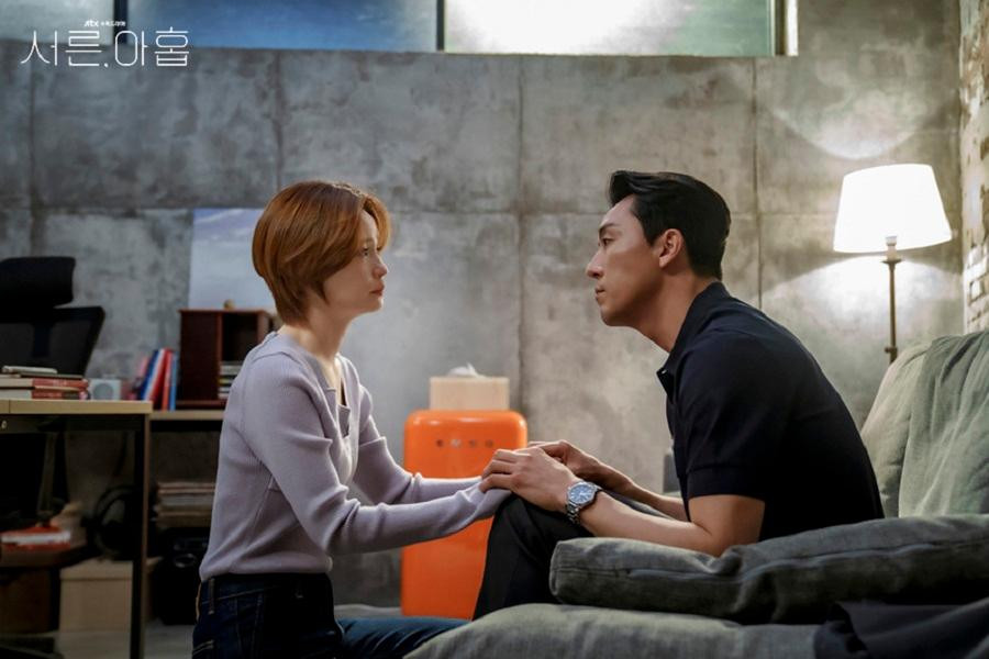 Lee Moo Sang trong vai Kim Jin Seok. Lee Moo Sang trong vai Kim Jin Seok.