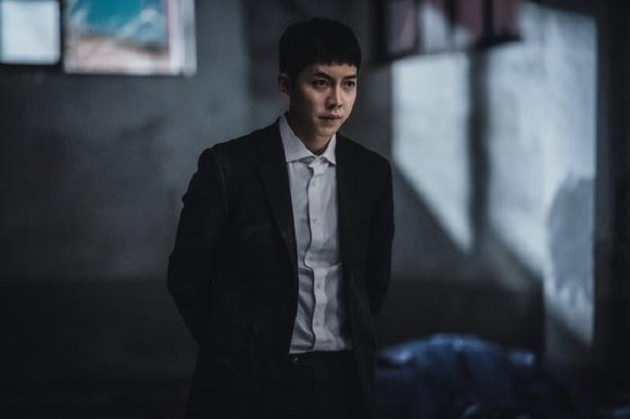 Nhưng nửa phần sau của phim dự kiến còn bất ngờ hơn.