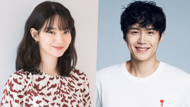 Shin Min Ah và Kim Seon Ho trong "Seashore Village ChaChaCha".