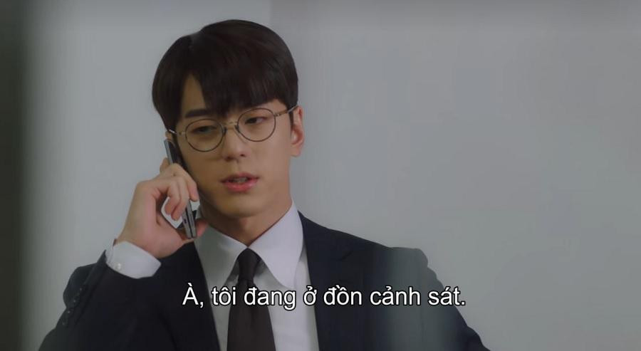 Seong Hoon ngay lập tức "anh hùng cứu mỹ nhân". Seong Hoon ngay lập tức "anh hùng cứu mỹ nhân".
