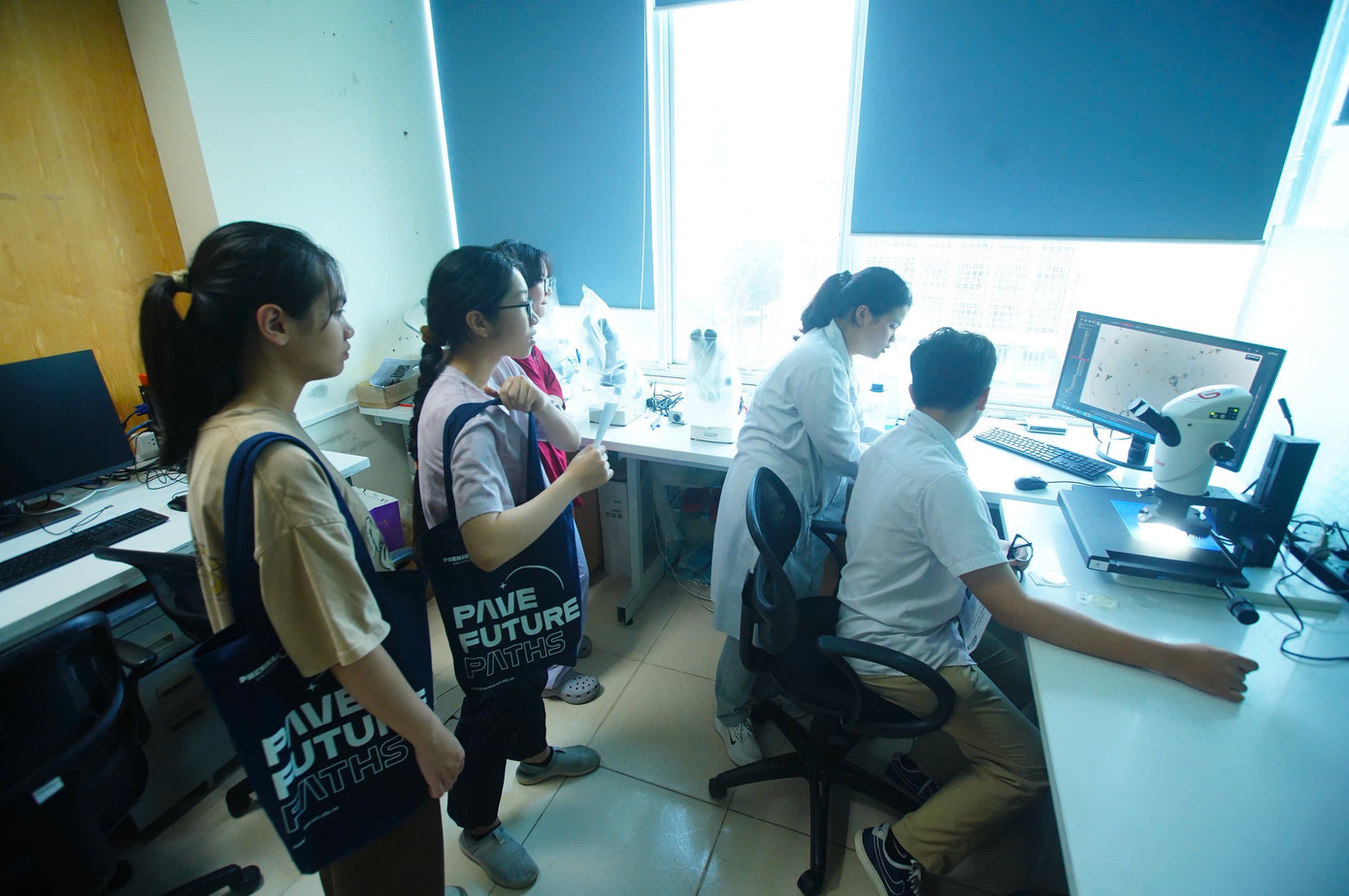 Ngày hội tuyển sinh khối các ngành Khoa học và Công nghệ: Những trải nghiệm đáng nhớ ảnh 55 Ngày hội tuyển sinh khối các ngành Khoa học và Công nghệ: Những trải nghiệm đáng nhớ ảnh 55