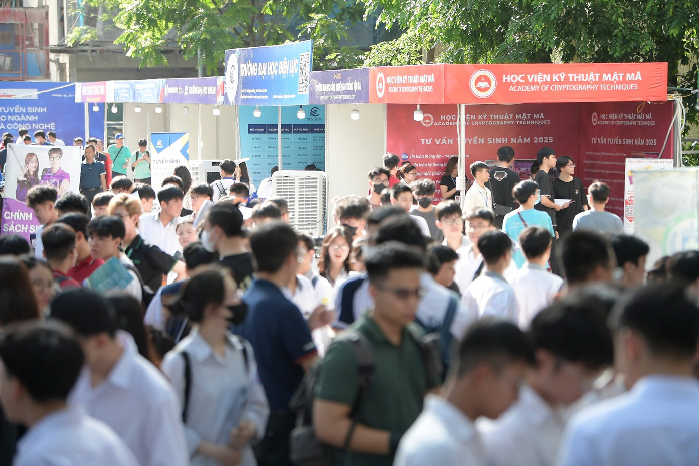 Ngày hội tuyển sinh khối các ngành Khoa học và Công nghệ: Những trải nghiệm đáng nhớ ảnh 29 Ngày hội tuyển sinh khối các ngành Khoa học và Công nghệ: Những trải nghiệm đáng nhớ ảnh 29