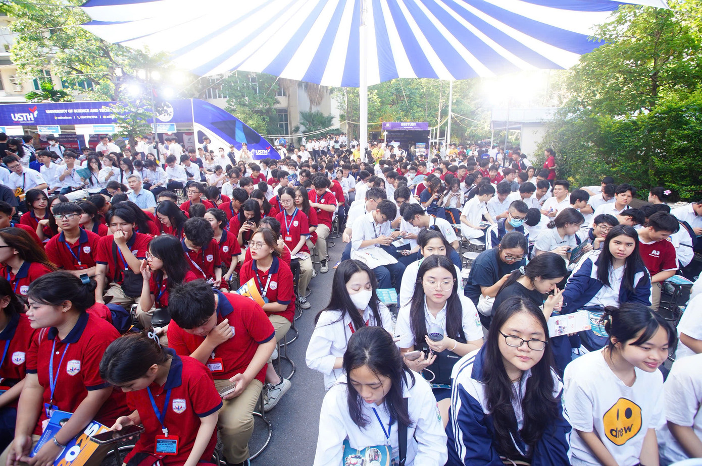 Ngày hội tuyển sinh khối các ngành Khoa học và Công nghệ: Những trải nghiệm đáng nhớ ảnh 23 Ngày hội tuyển sinh khối các ngành Khoa học và Công nghệ: Những trải nghiệm đáng nhớ ảnh 23