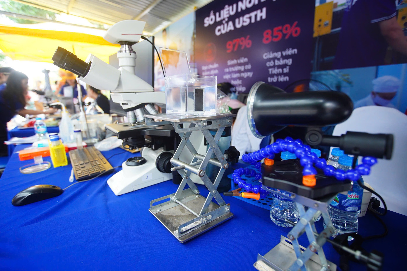 Ngày hội tuyển sinh khối các ngành Khoa học và Công nghệ: Những trải nghiệm đáng nhớ ảnh 73 Ngày hội tuyển sinh khối các ngành Khoa học và Công nghệ: Những trải nghiệm đáng nhớ ảnh 73