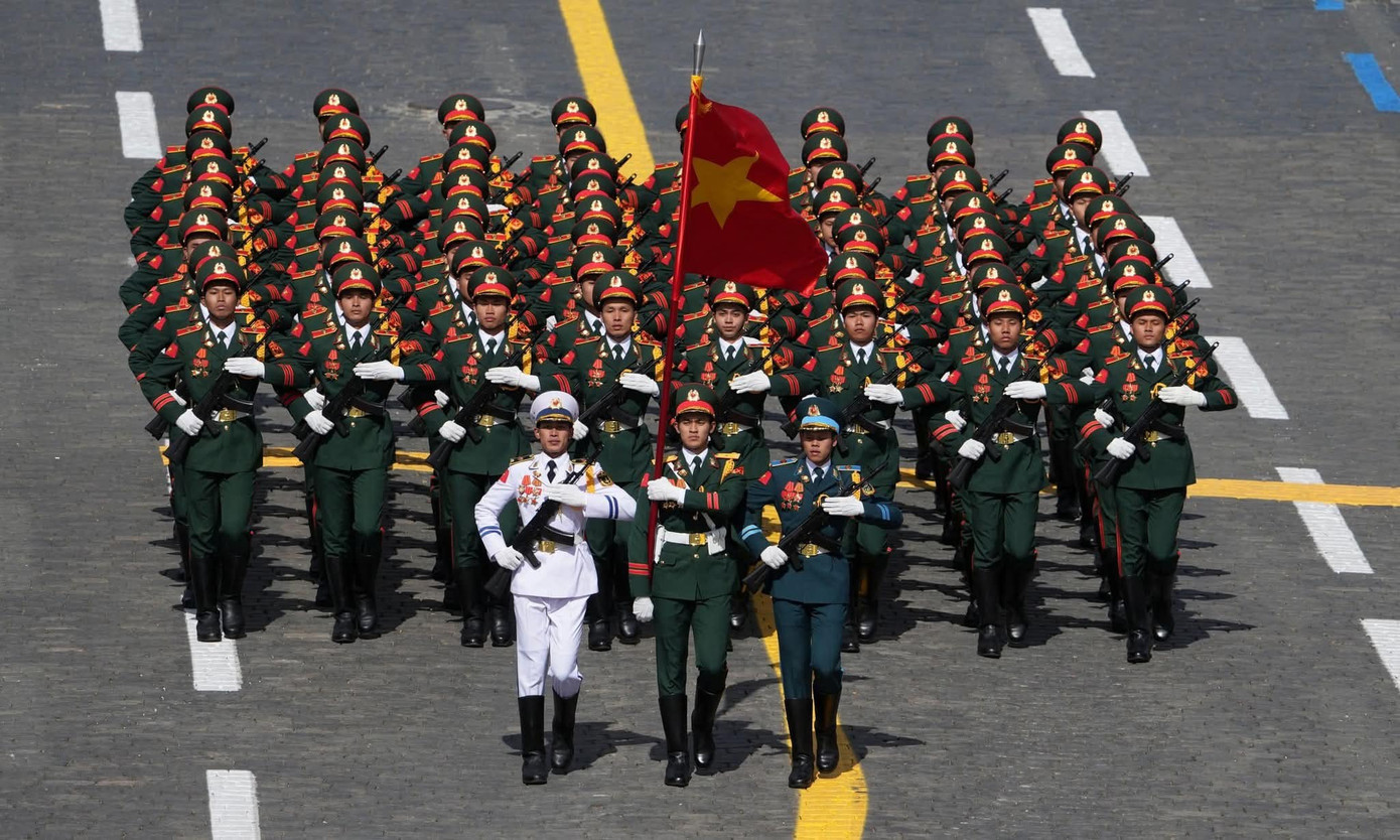 Đoàn Quân đội Nhân dân Việt Nam diễu hành ở vị trí thứ 8 trong khối lực lượng quốc tế, trước các đoàn Trung Quốc, Lào và Myanmar.