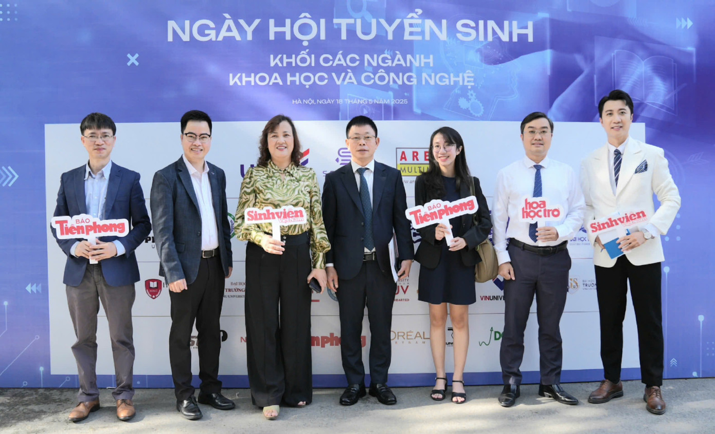 Ngày hội tuyển sinh khối các ngành Khoa học và Công nghệ: Những trải nghiệm đáng nhớ ảnh 11 Ngày hội tuyển sinh khối các ngành Khoa học và Công nghệ: Những trải nghiệm đáng nhớ ảnh 11