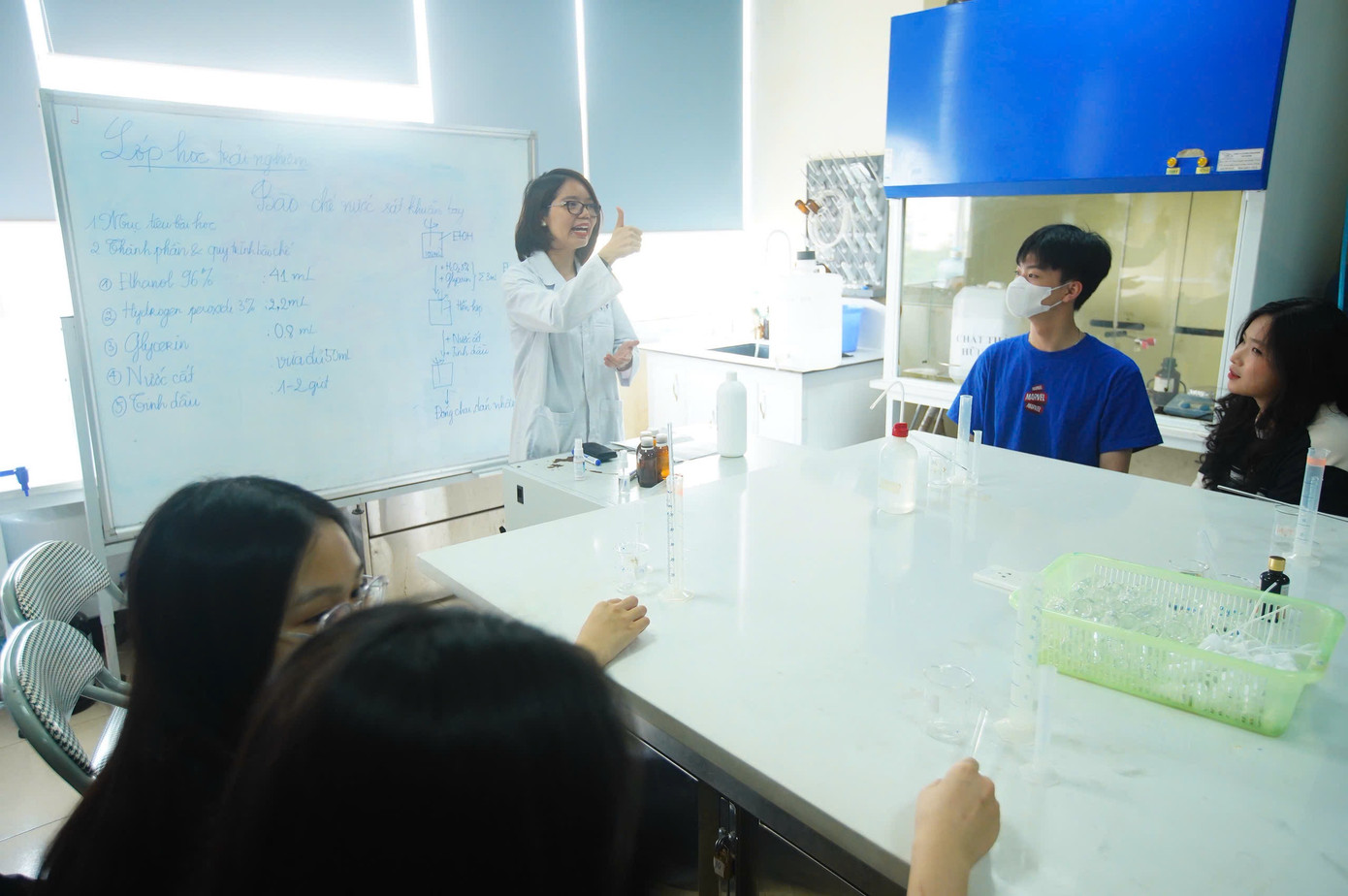 Ngày hội tuyển sinh khối các ngành Khoa học và Công nghệ: Những trải nghiệm đáng nhớ ảnh 53 Ngày hội tuyển sinh khối các ngành Khoa học và Công nghệ: Những trải nghiệm đáng nhớ ảnh 53