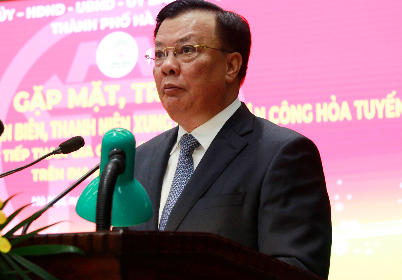 Bí thư Thành ủy Hà Nội Đinh Tiến Dũng phát biểu tại chương trình.