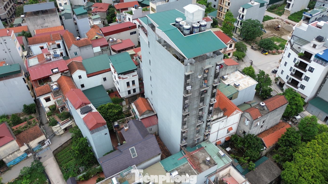 Hiện trạng công trình 6 tầng được chủ đầu tư nâng lên thành 12 tầng Hiện trạng công trình 6 tầng được chủ đầu tư nâng lên thành 12 tầng