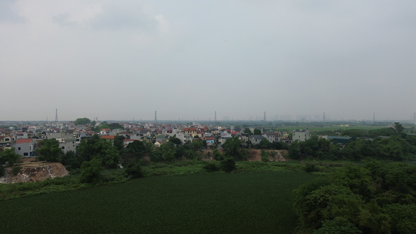 Theo đại diện Phòng TN&amp;MT huyện Hoài Đức, sau khi tiếp nhận thông tin đơn vị tiến hành kiểm tra, xử lý. Kết quả như thế nào đơn vị sẽ thông tin lại sau.