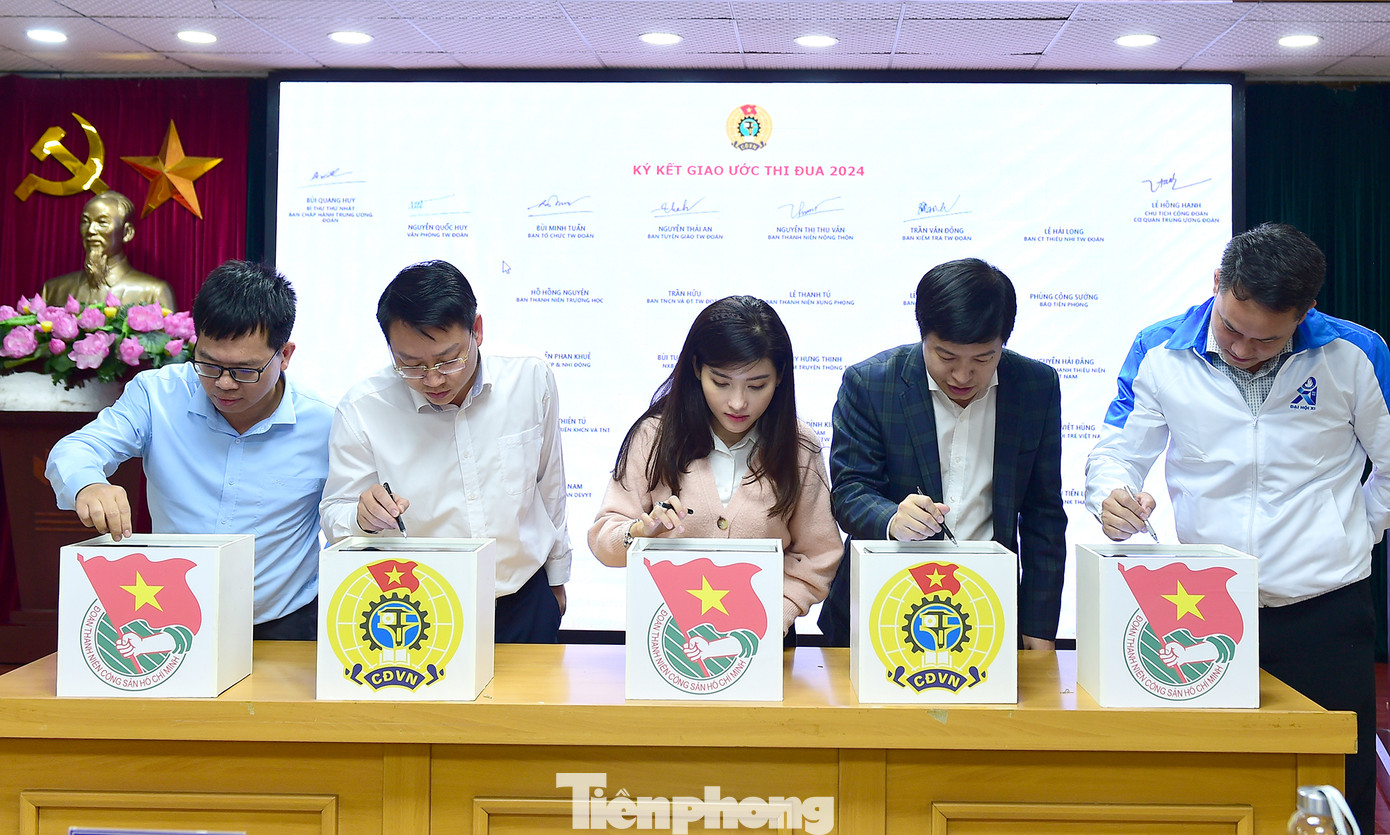 Các cơ quan, đơn vị của T.Ư Đoàn đã ký kết giao ước thi đua năm 2024