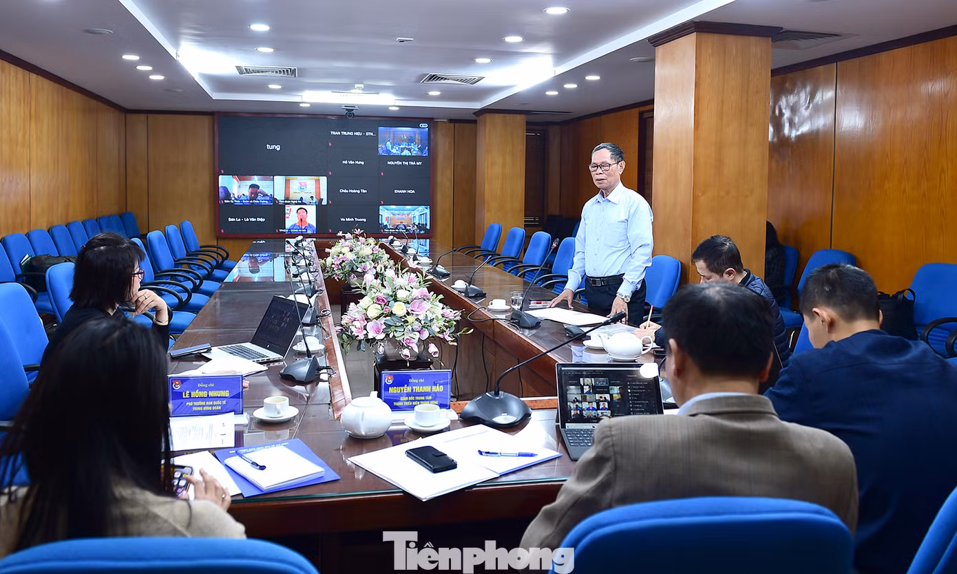 TS. Trần Văn Miều phát biểu ý kiến. Ảnh: Xuân Tùng