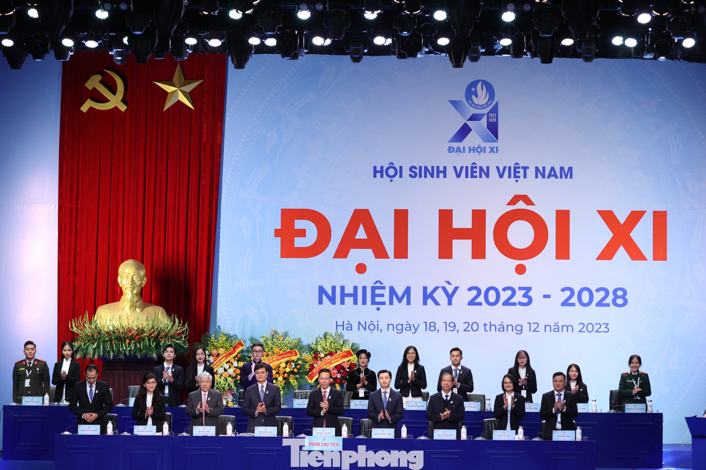 Phiên trọng thể Đại hội đại biểu toàn quốc Hội Sinh viên Việt Nam lần thứ XI diễn ra sáng 19/12. Ảnh: Như Ý Phiên trọng thể Đại hội đại biểu toàn quốc Hội Sinh viên Việt Nam lần thứ XI diễn ra sáng 19/12. Ảnh: Như Ý